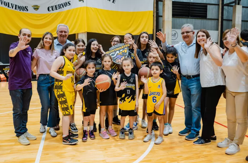 Infraestructura deportiva El Club Montmartre inauguró refacciones en su cancha