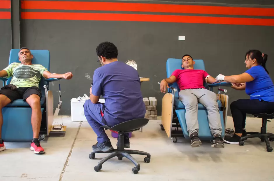 Llamado a la comunidad Salud y la importancia de la donación de sangre El Banco Central de Sangre llama a continuar realizando donaciones para así garantizar el stock de componentes sanguíneos para toda la provincia.